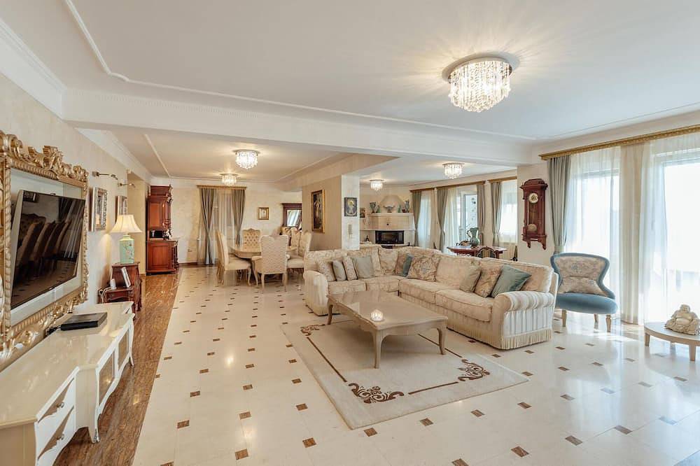 Gorgeous home in Herceg Novi in Podi-Sasovići, Bay of Kotor
