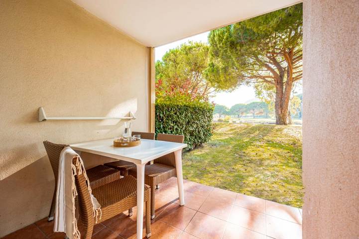 Gîte pour 6 personnes, avec piscine et bassin pour enfant, adapté aux familles dans Port de Cannes Marina - 3