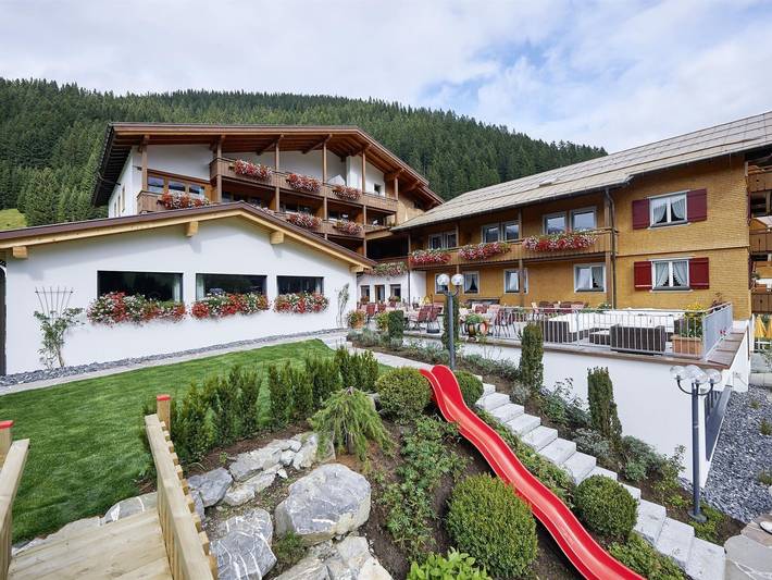 Hotel für 2 Personen, mit Terrasse und Pool sowie Whirlpool und Garten in Damüls - 3