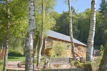 Gîte pour 4 personnes, avec jacuzzi et jardin à Treignac