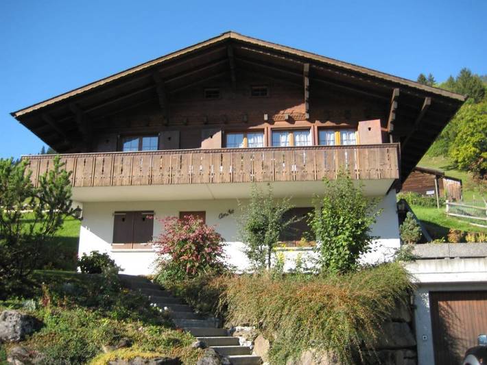 Ferienwohnung für 5 Personen, mit Balkon und Garten in Lenk
