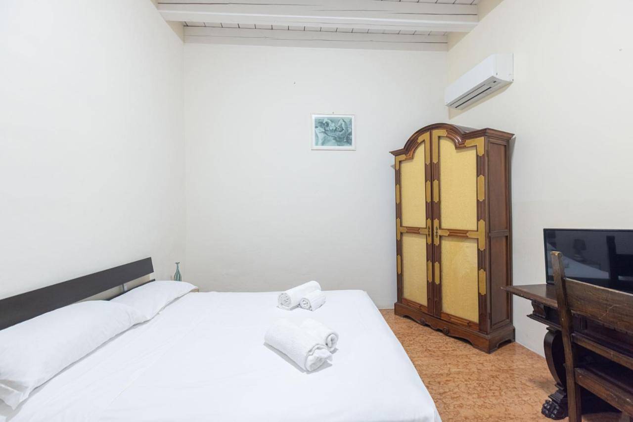 Deluxe Room (2 Adults + 1 Child) in Bologna, Bologna Provinz