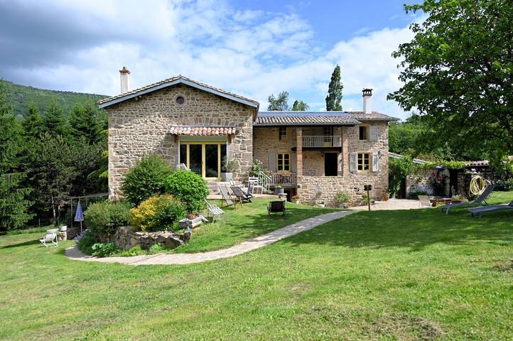 Chambre d’hôte pour 4 personnes, avec jardin, animaux acceptés