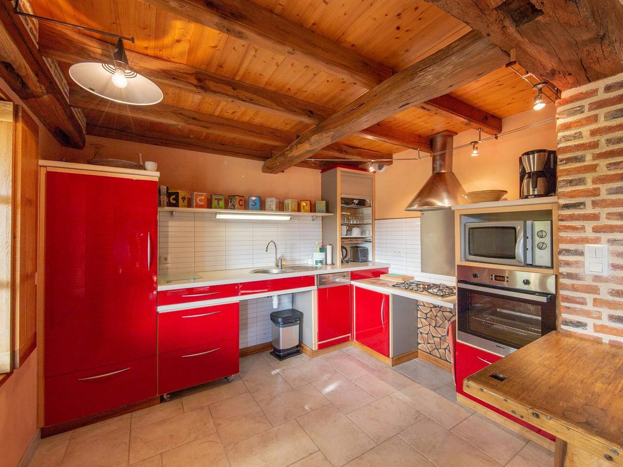 Charming Cottage with Sauna, Fireplace, and Countryside Views in Loiret in Vitry-aux-Loges, Orléans region