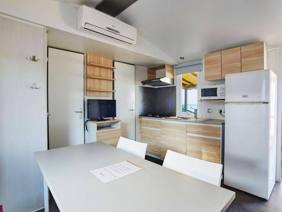 Camping Alannia Costa Dorada - Mobile home 2 persons - Magnolia Côté mer in Platja de l'Almadrava, Vandellòs i l'Hospitalet de l'Infant