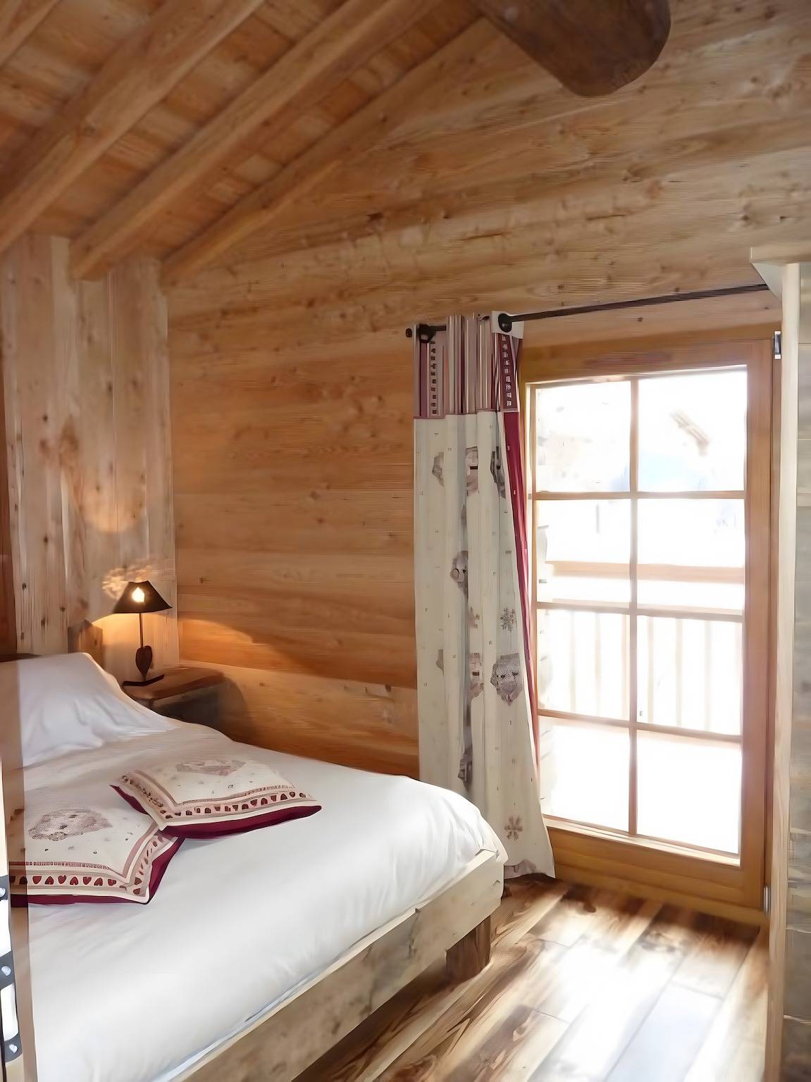 Chalet 'L'Angelina' con vista sulle montagne in Bonneval-sur-Arc, Regione di Saint-Jean-de-Maurienne