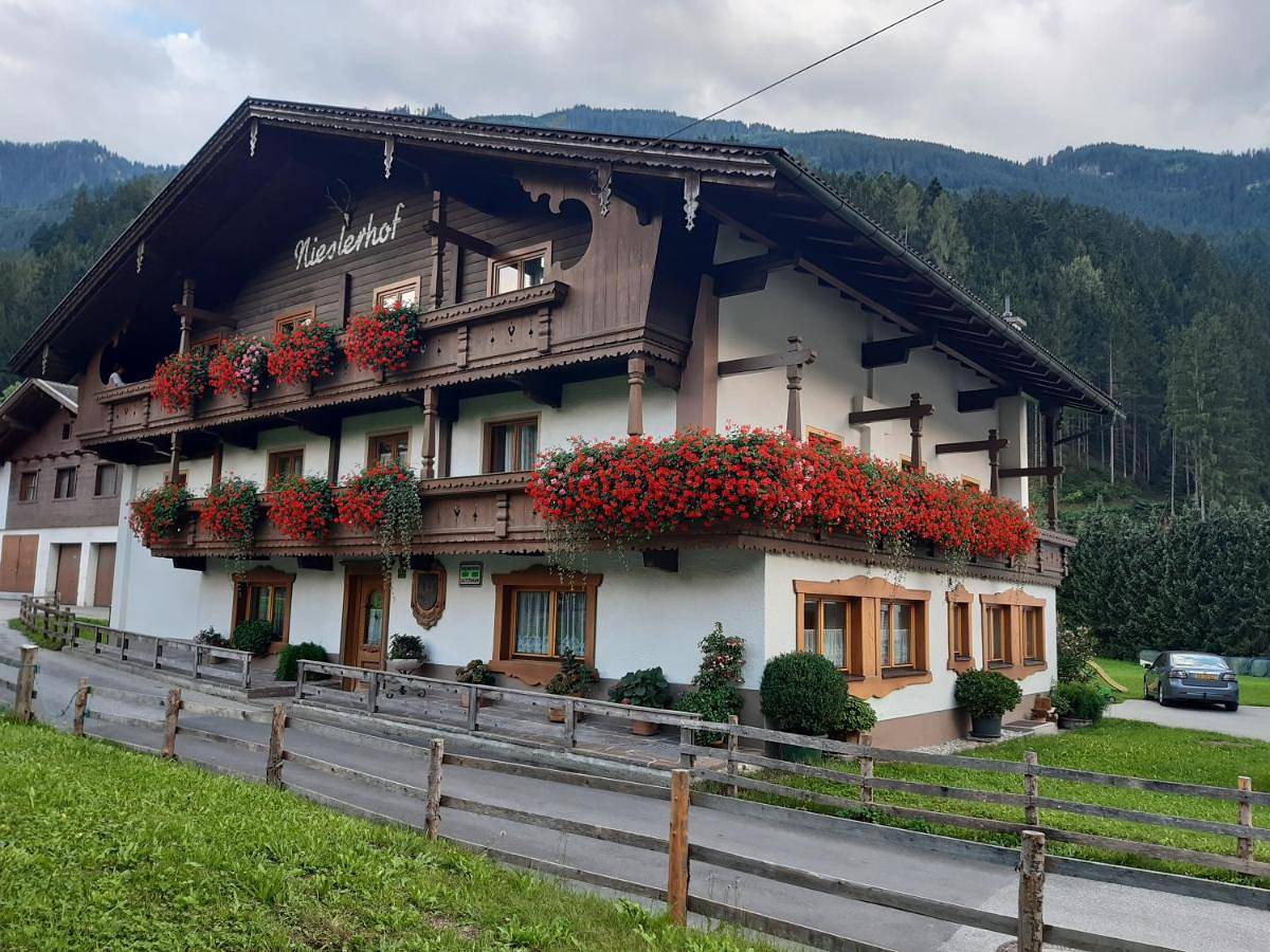 Geheel appartement, Nieslerhof in Mayrhofen, Zillertaler Alpen
