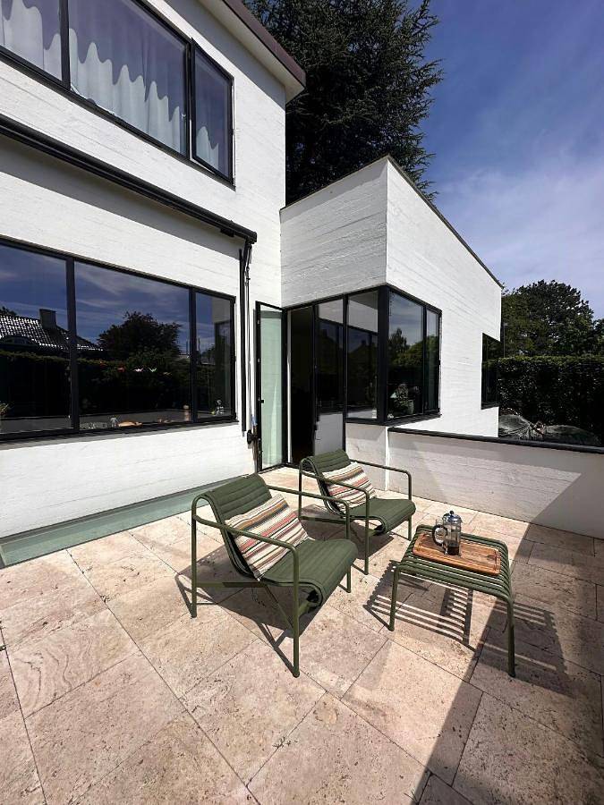 Functionalist Villa Near Svanemøllen Beach in Kopenhagen, Hovedstaden