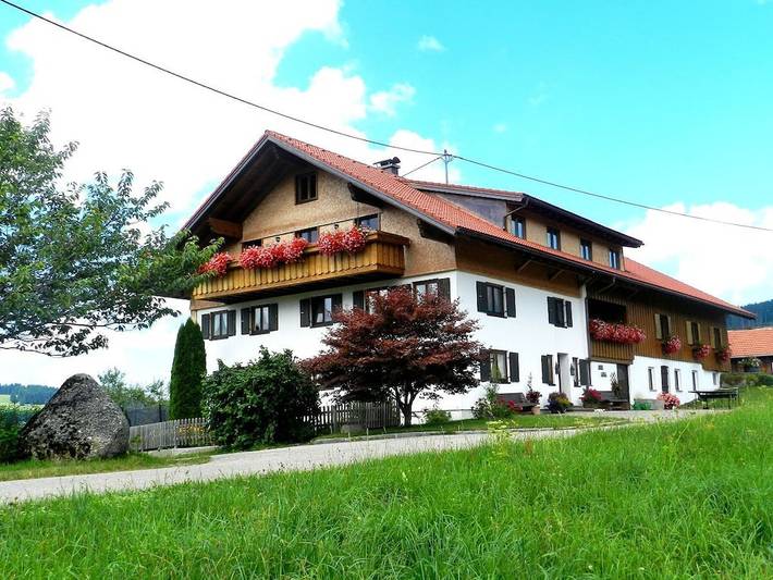 Ferienhaus für 4 Personen, mit Terrasse und Garten in Oberstaufen