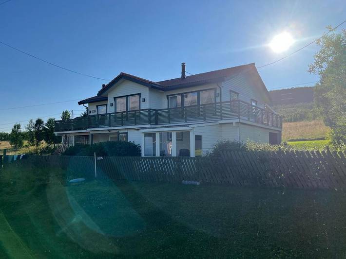 Ferienwohnung für 5 Personen, mit Sauna und Garten sowie Ausblick und Seeblick in Lyngen - 3