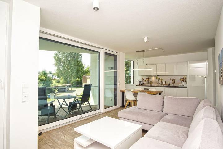 Ganze Ferienwohnung, Haus Hafenkieker FeWo 08: 4 Pers., 3-Raum, Balkon, Hafenblick, WLan kH in Lauterbach (Rügen), Putbus