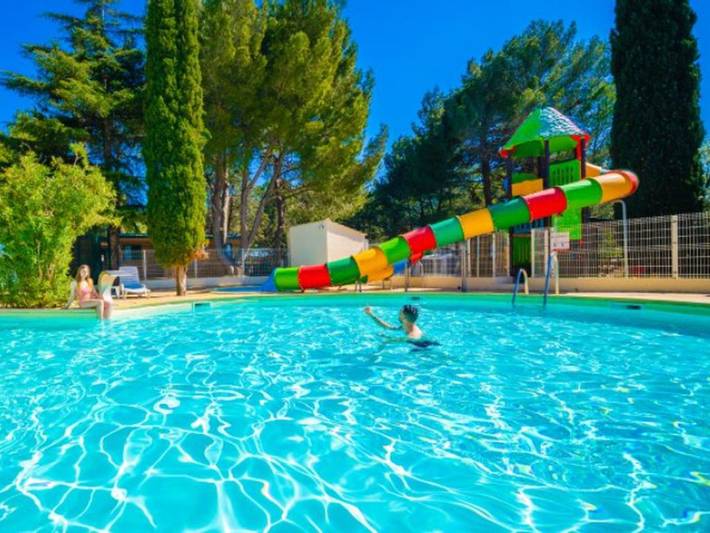 Camping pour 2 personnes, avec Terrasse et Piscine