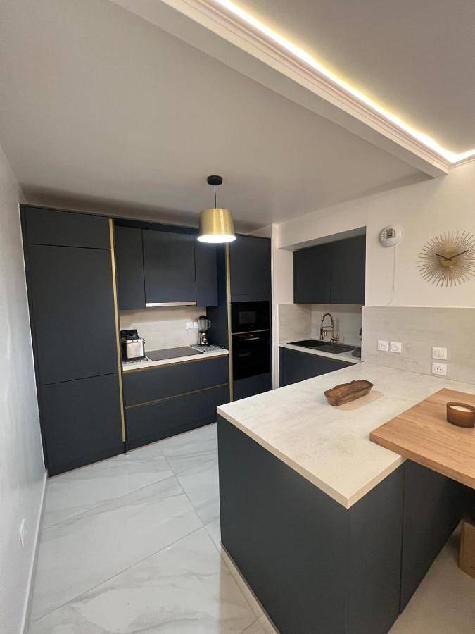 Gîte pour 7 personnes, avec balcon et vue, adapté aux familles à Villepinte - 4