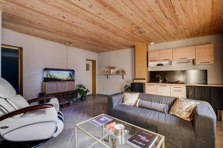 Gîte pour 3 personnes, avec sauna et jacuzzi, animaux acceptés à Lavernose-Lacasse