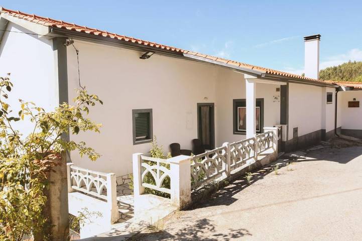 Casa de férias para 6 pessoas, com Varanda e Terraço e ainda Jardim em Município de Sertã