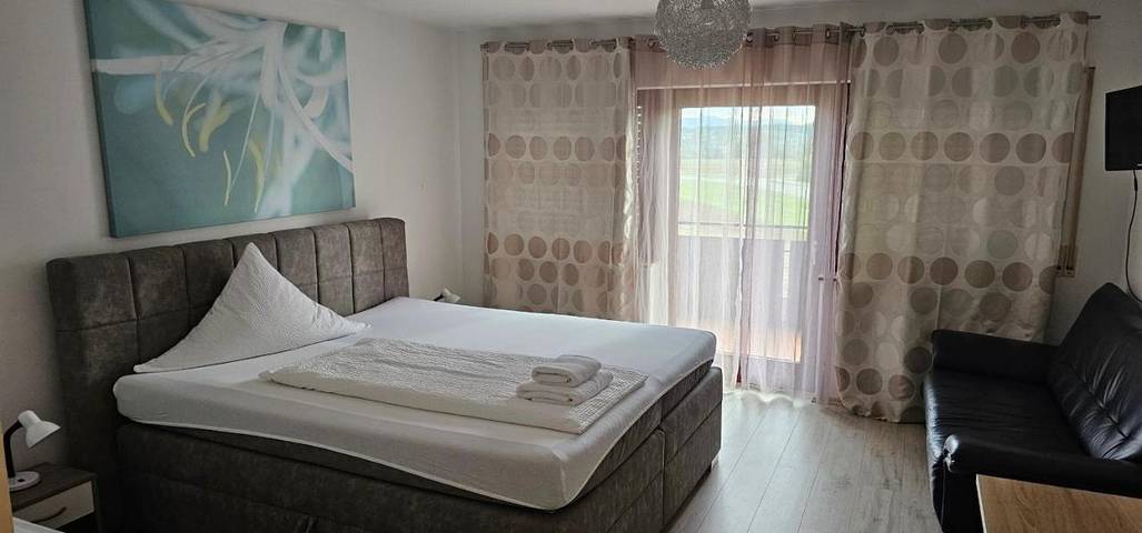 Maison d’hôte pour 2 personnes, avec jardin et terrasse à Reutlingen