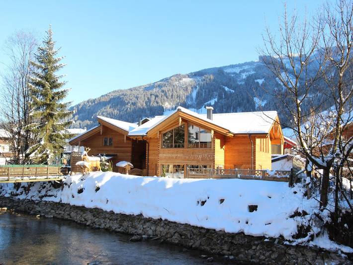Chalet für 20 Personen, mit Whirlpool und Terrasse sowie Sauna in Kaprun