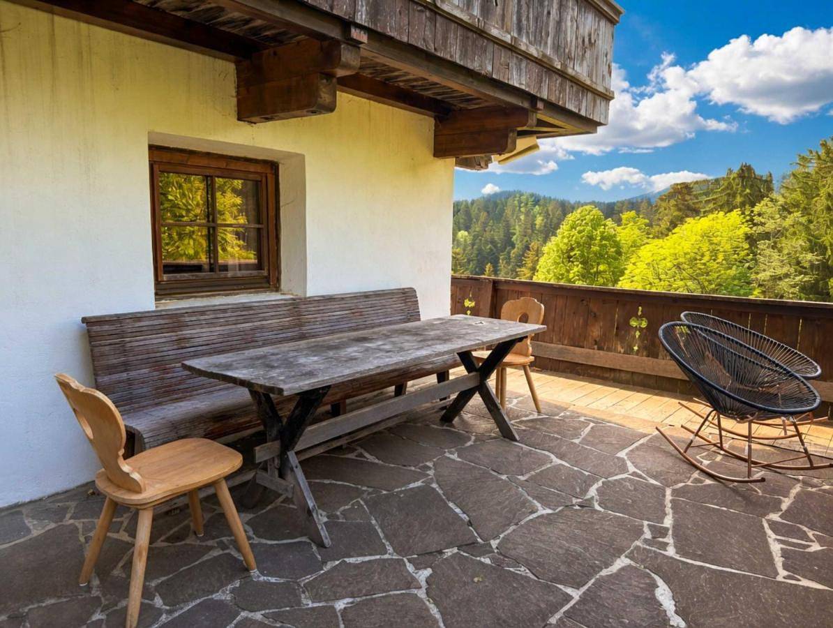 Chalet Naschberg - 5 Br Terrace & Mountain View in Reith im Alpbachtal, Kaisergebirge