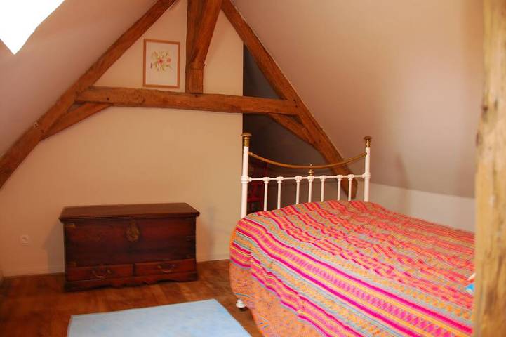 Location de vacances pour 3 personnes, avec terrasse et jardin à La Perche - 2