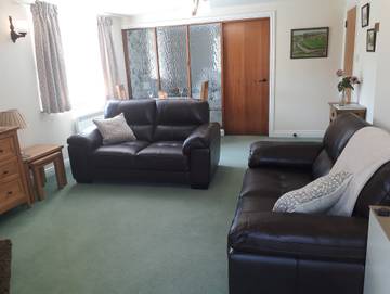 Log Cabin for 2 People in Gloucestershire, Photo 2