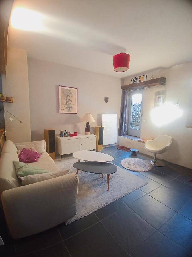 Location de vacances pour 2 personnes, avec terrasse à Bourdeaux - 2