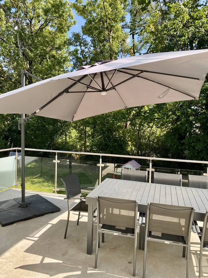 Gîte pour 12 personnes, avec jardin et terrasse, animaux acceptés dans Saffloz - 4