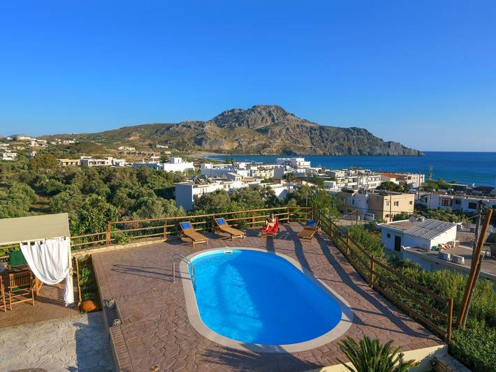 Location de vacances pour 9 personnes, avec piscine ainsi que terrasse et jardin à Plakias - 3