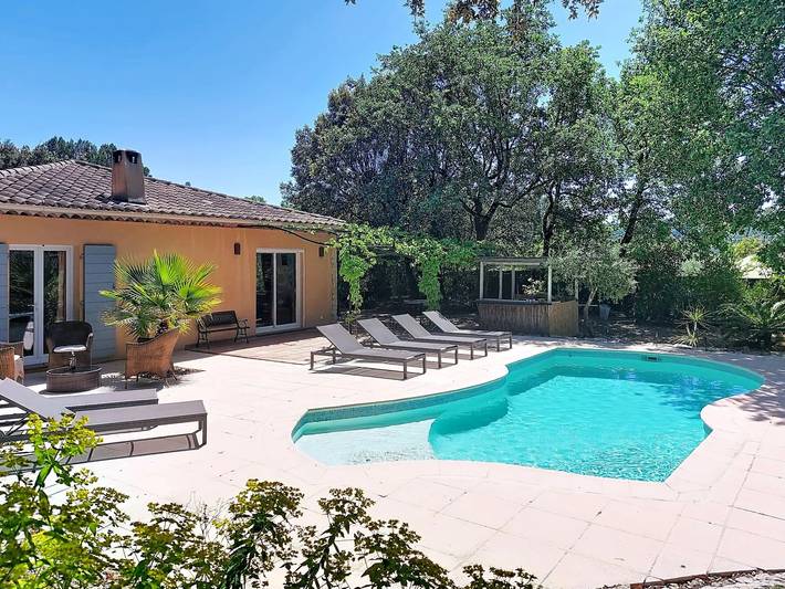 Location de vacances pour 8 personnes, avec Terrasse et Piscine à Le Thoronet - 3