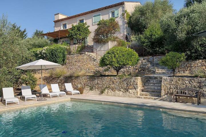 Villa pour 12 personnes, avec jardin