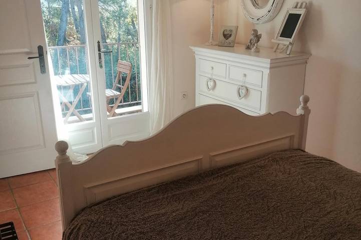 Location de vacances pour 6 personnes, avec jacuzzi et piscine à Buisson - 3