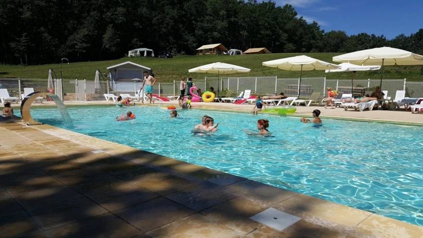 Camping pour 4 personnes, avec Jacuzzi dans Périgord Vert - 2