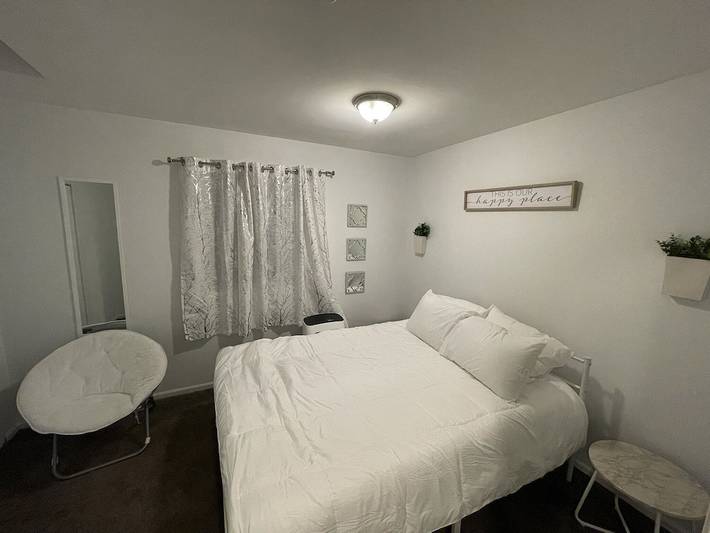 Vacation rental for 10 people, with yard and balcony as well as hot tub, with pets in Oakland County