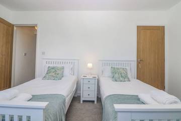 Cottage for 6 People in Barrow-in-Furness, Cumbria, Photo 3