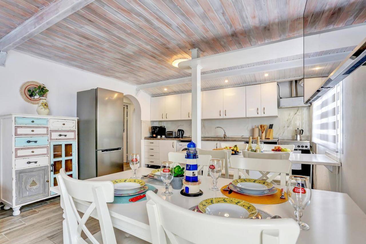 Apartamento entero, Casa Vistamar comfy 4bd few steps to the ocean in Las Playitas, Tuineje