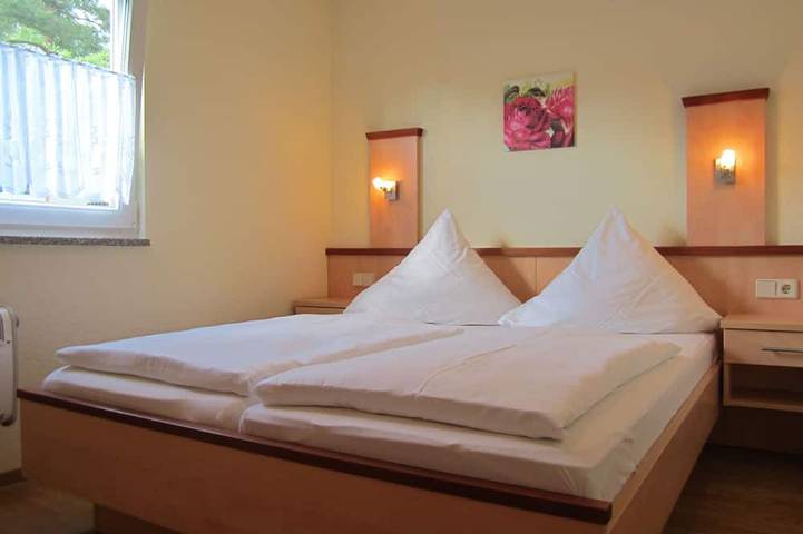 Ferienpark für 4 Personen, mit Pool und Terrasse sowie Garten, mit Haustier in Plau am See - 2