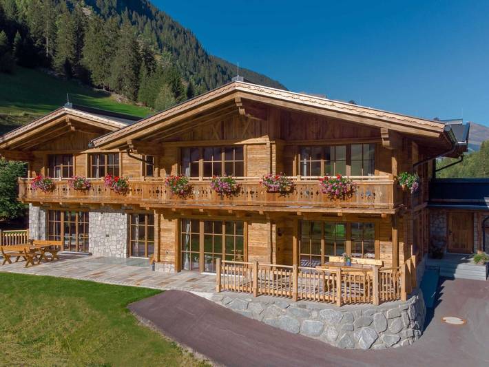 Ferienwohnung für 10 Personen, mit Balkon und Terrasse sowie Garten und Sauna in Ischgl - 2