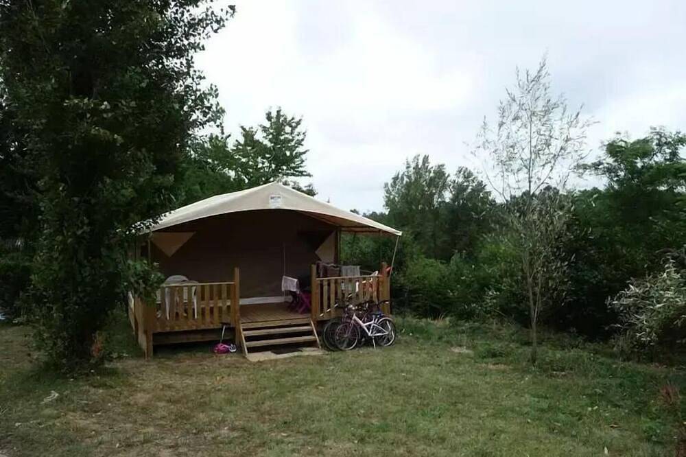 Tente Lodge Canada 5 5 personnes in La Chapelle-Aubareil, Périgord Noir