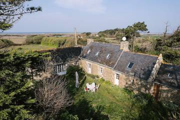 Gîte pour 8 personnes, avec jardin à Tréguennec