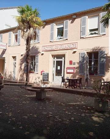 Hôtel pour 2 personnes, avec jardin ainsi que piscine et terrasse à Maubourguet