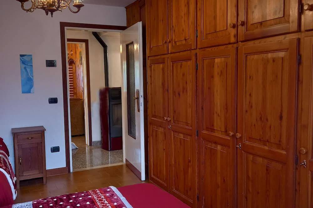 Entire apartment, Apartment 8 beds in Ponte di Legno (Town), Ponte di Legno