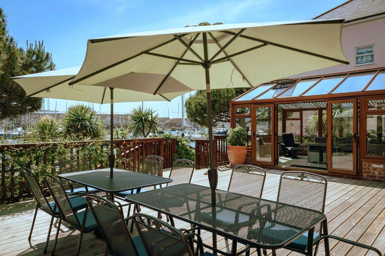 Wellington Quay in Eastbourne, Ost Sussex
