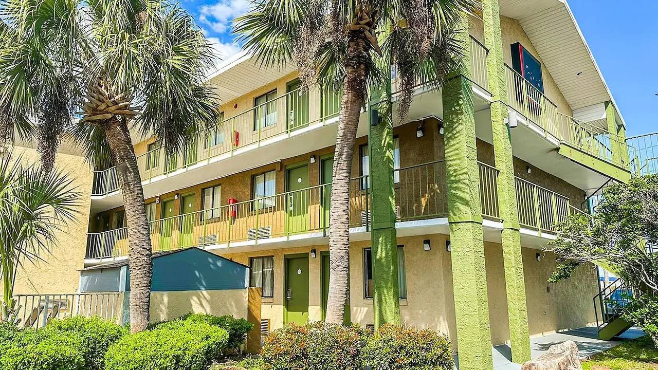 Entire vacation apartment, Vacation apartment for 3 people in Mobile (AL), Mobile Bay