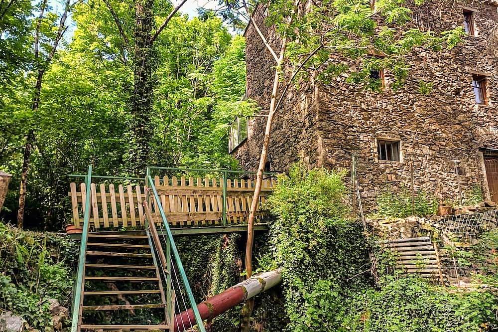 Awesome home in Val d'Aigoual in Val-d'Aigoual, Parc national des Cévennes