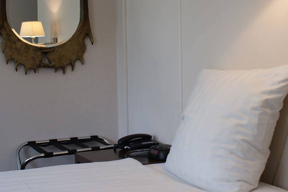 Adventure & Rest in Classic Room Close to Museum aan het Vrijthof in Valkenburg, Limburg (Niederlande)