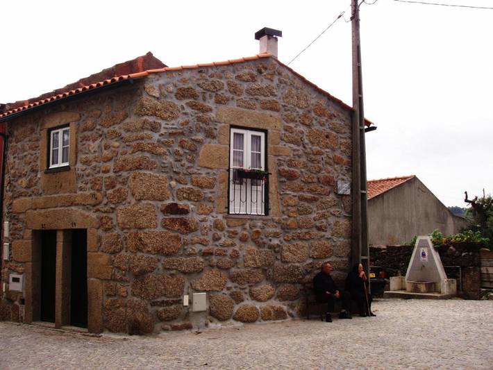 Casa rural para 3 pessoas, com vista e varanda, com animais de estimação em Seia