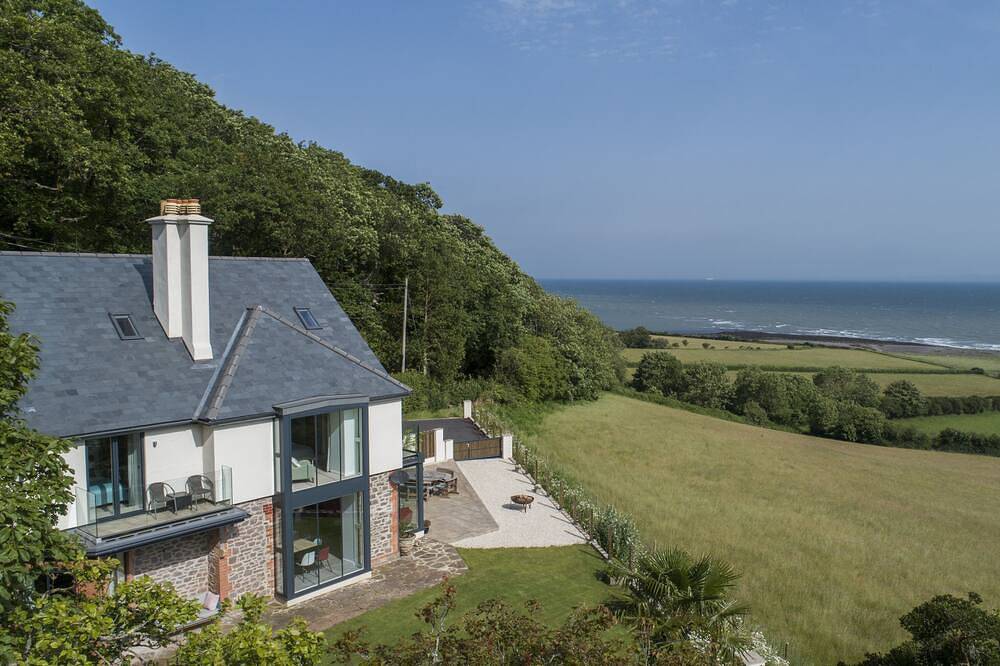Stunning coastal home with panoramic sea views in Porlock Weir - 6 bed / 6 bath in Porlock, Somerset