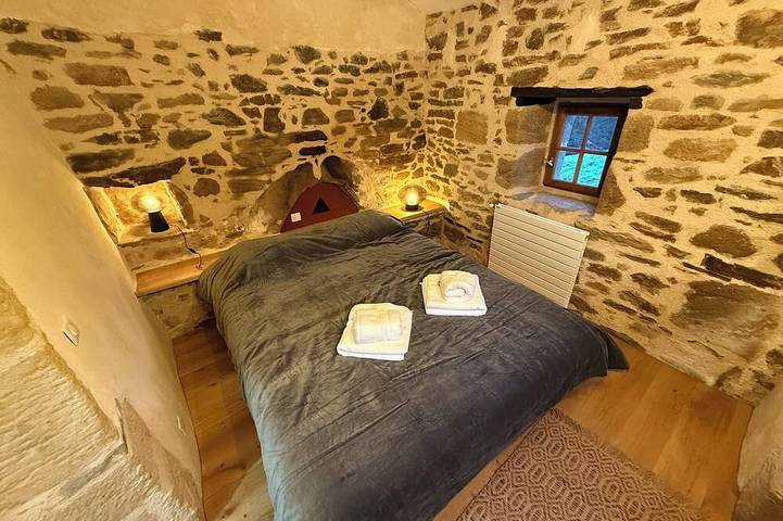 Location de vacances pour 22 personnes, avec Jardin à Le Bouyssou - 4