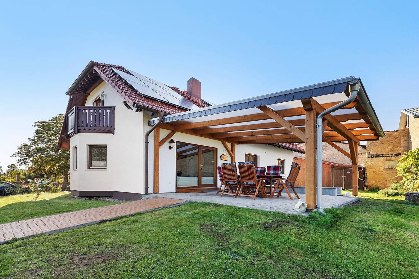 Appartement entier, Appartement 'Am Gallowayhof' avec terrasse privée, jardin privé et Wi-Fi in Lac de l'Ucker supérieur, Uckermark