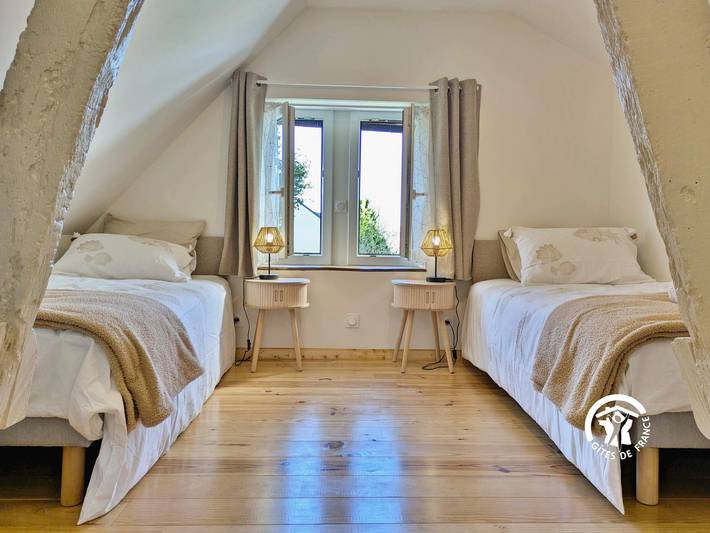 Gîte pour 6 personnes, avec terrasse ainsi que piscine et jardin dans Mayenne - 4
