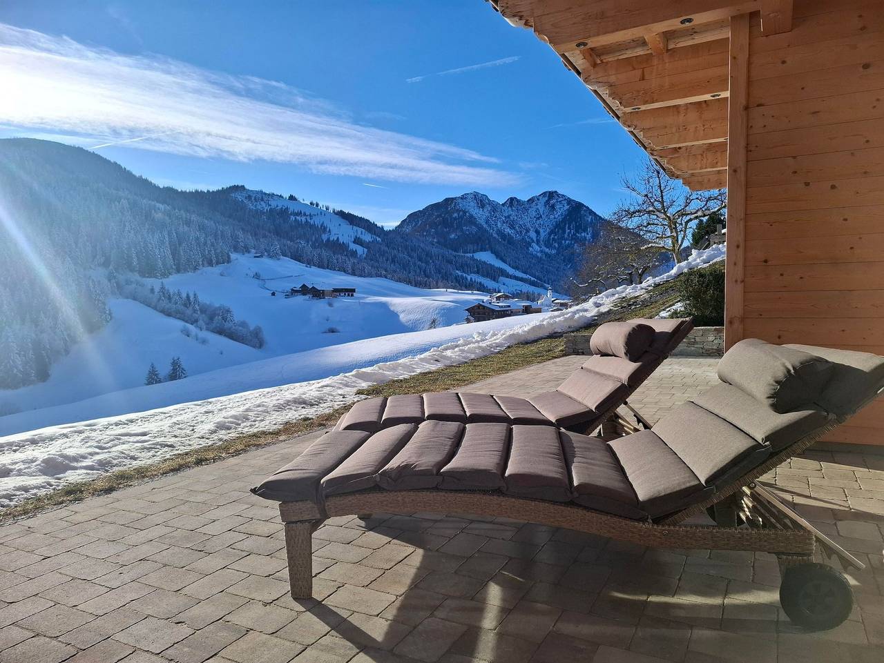 Ganze Ferienwohnung, Sonnenappartements Madlstatthof - Bergromantik -Dachgeschoß Wohnung Kurzurlaub in Thierbach, Wildschönau